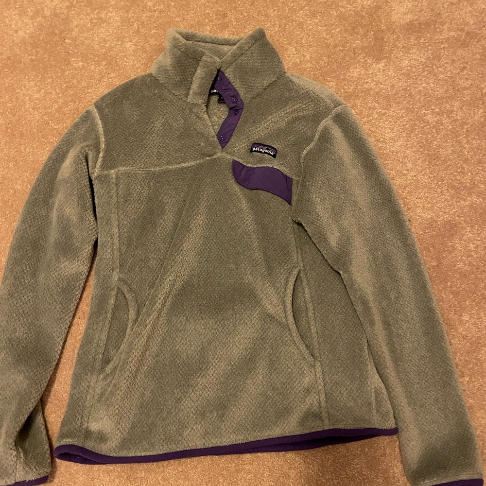 Patagonia fleece pullover